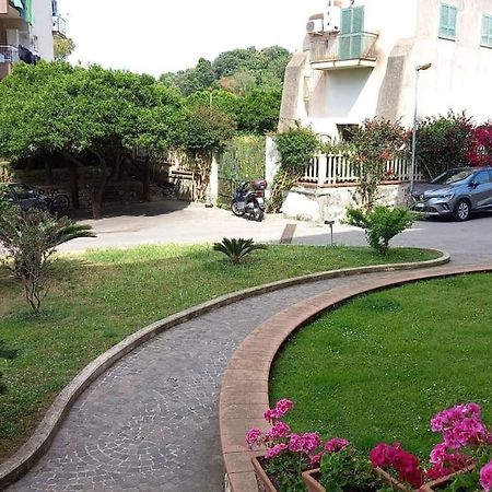 Апартаменти Domus Zagare - Wi-Fi Baia  Екстер'єр фото