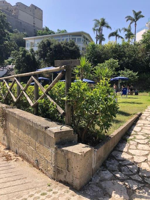 Апартаменти Domus Zagare - Wi-Fi Baia  Екстер'єр фото